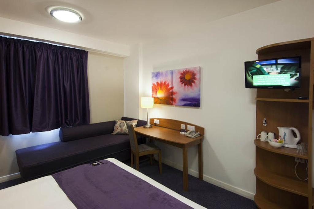 Premier Inn Watford - Croxley Green Ngoại thất bức ảnh